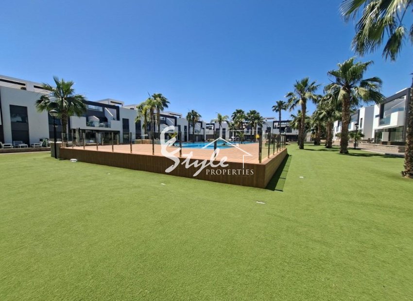 Resale - Apartamento - Guardamar - El Raso