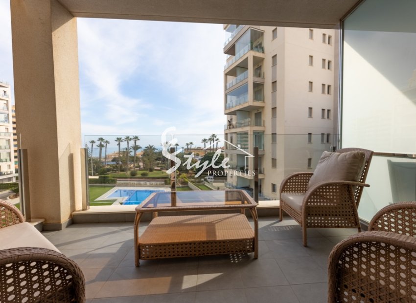 Resale - Apartamento - La Mata