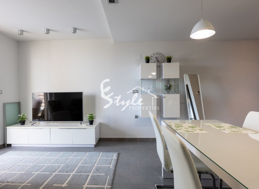 Resale - Apartamento - La Mata