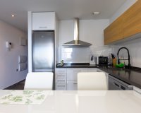 Resale - Apartamento - La Mata