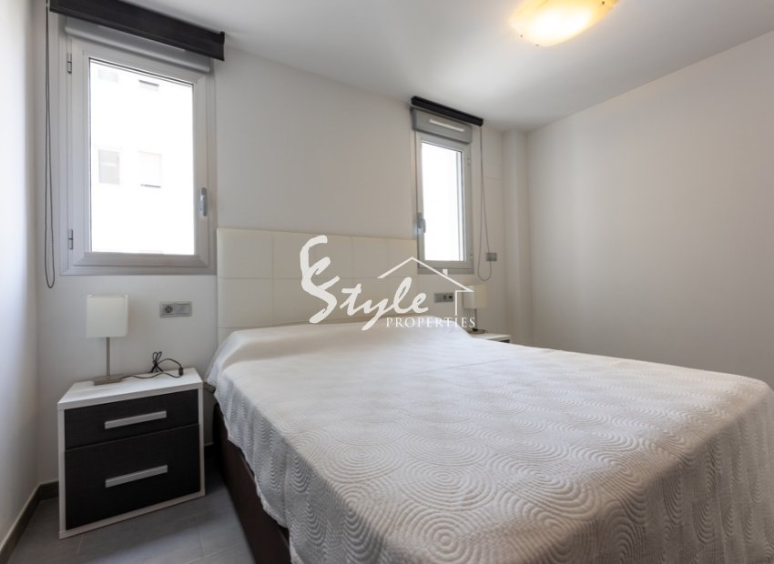 Resale - Apartamento - La Mata