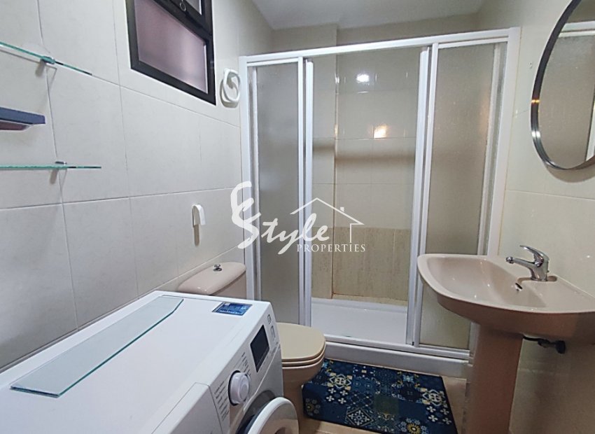 Resale - Apartamento - La Mata