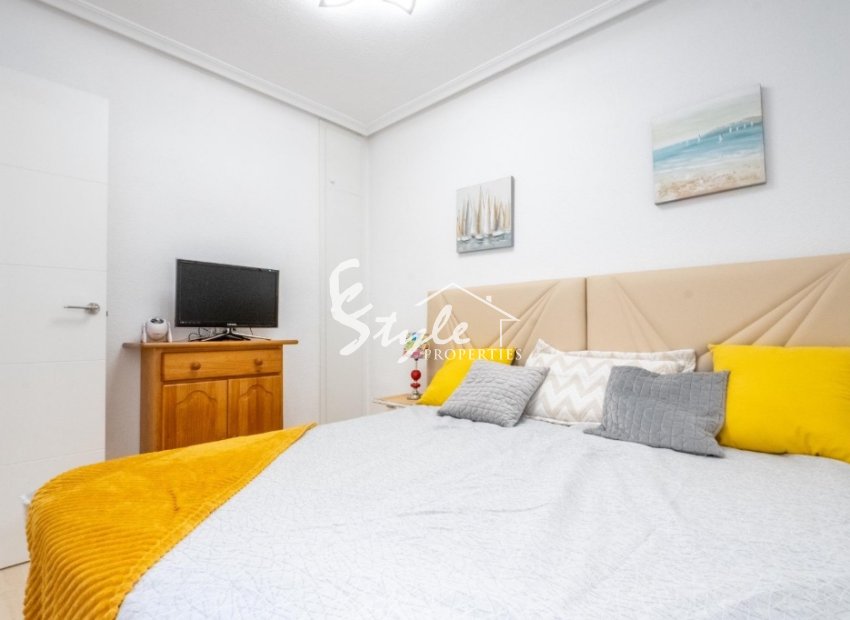 Resale - Apartamento - La Mata