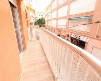 Resale - Apartamento - La Mata