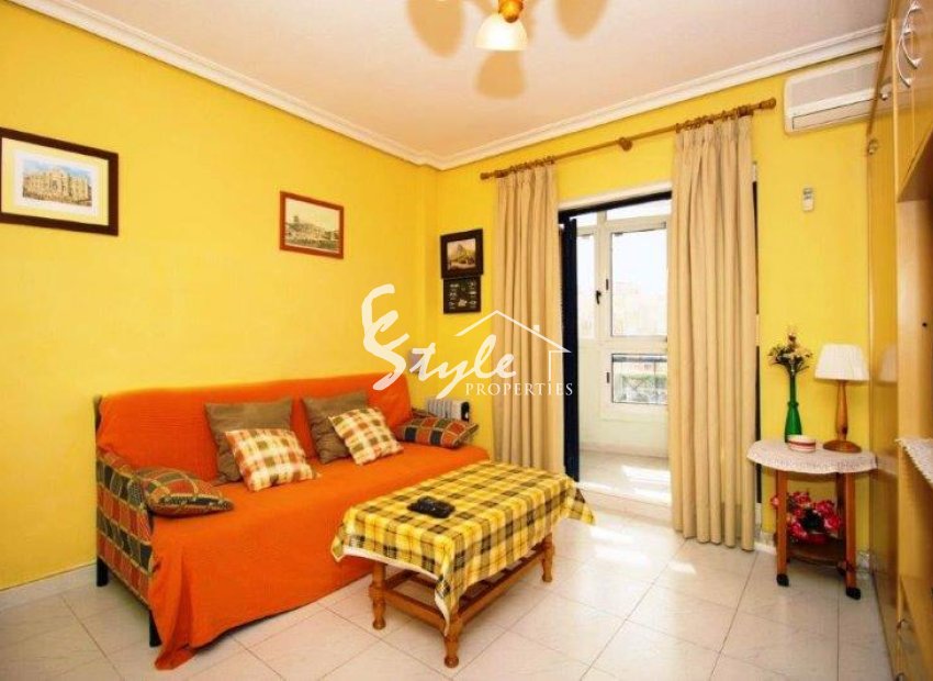 Resale - Apartamento - La Mata