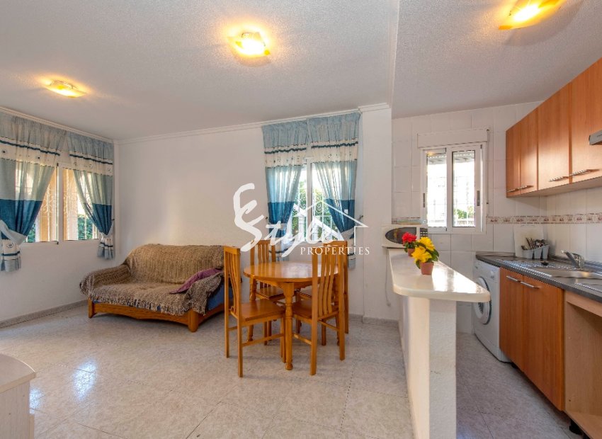 Resale - Apartamento - La Mata