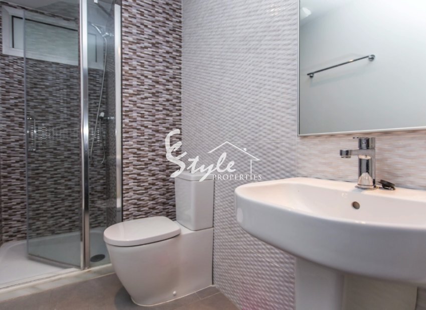 Resale - Apartamento - La Mata