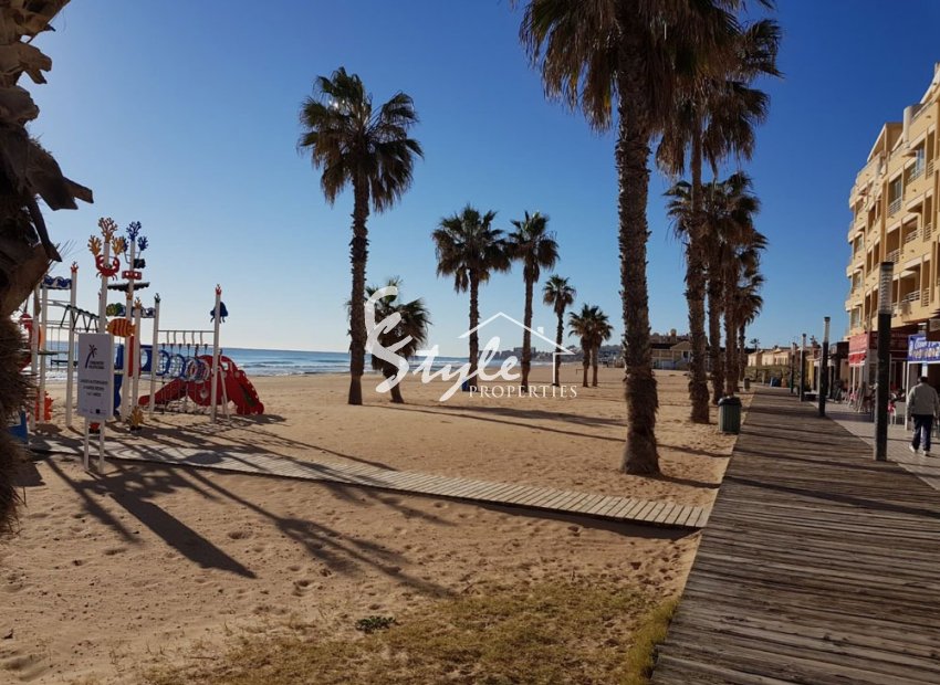 Resale - Apartamento - La Mata