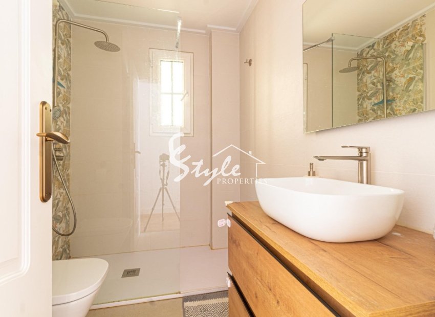 Resale - Apartamento - La Veleta