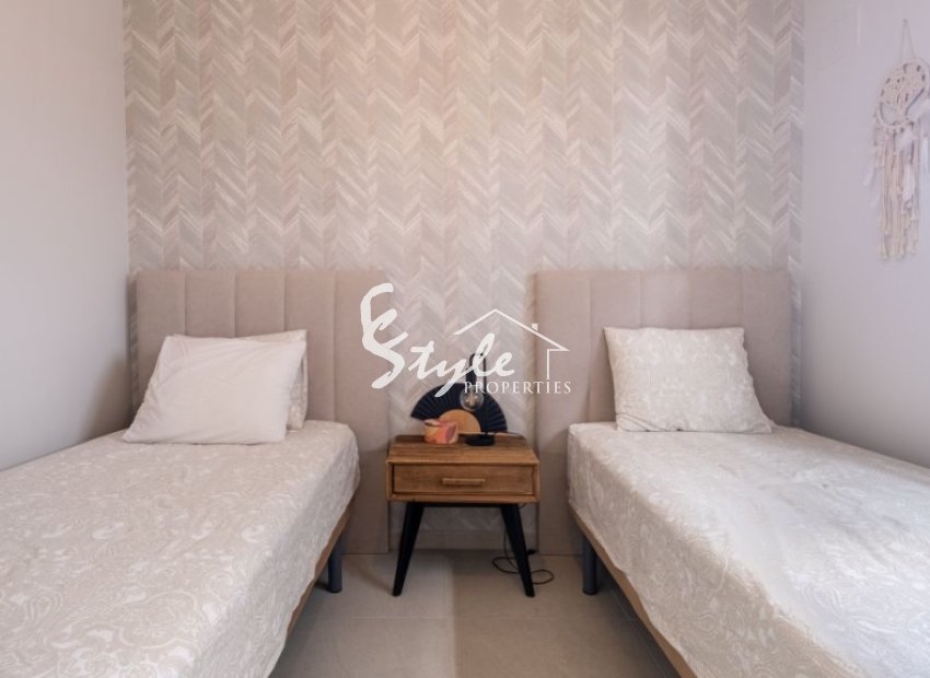 Resale - Apartamento - La Zenia