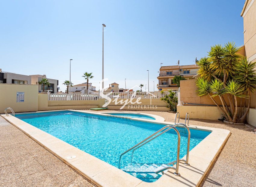 Resale - Apartamento - La Zenia