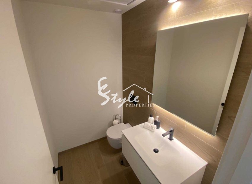 Resale - Apartamento - Las Colinas Golf