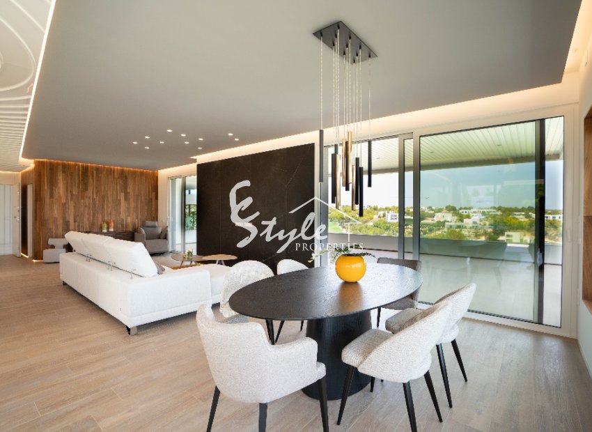 Resale - Apartamento - Las Colinas Golf