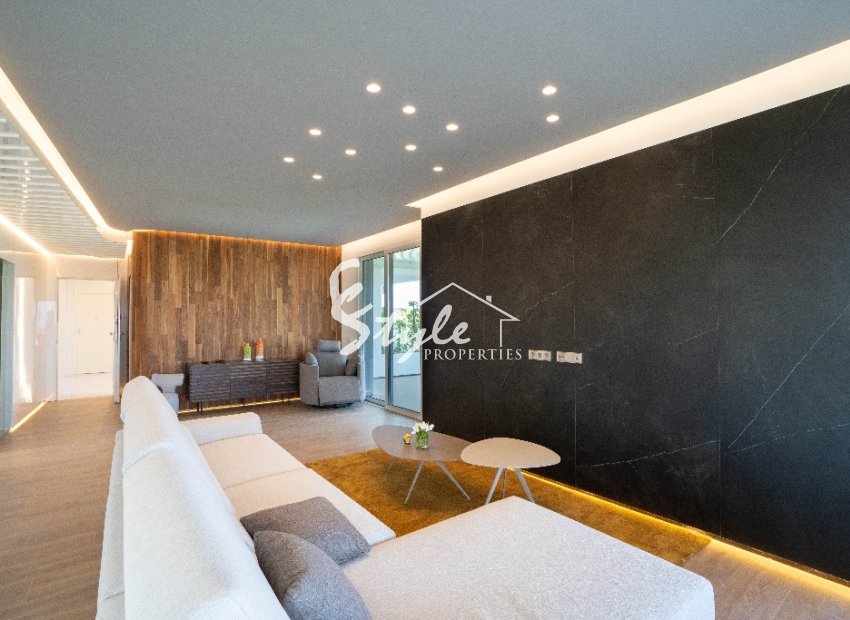 Resale - Apartamento - Las Colinas Golf