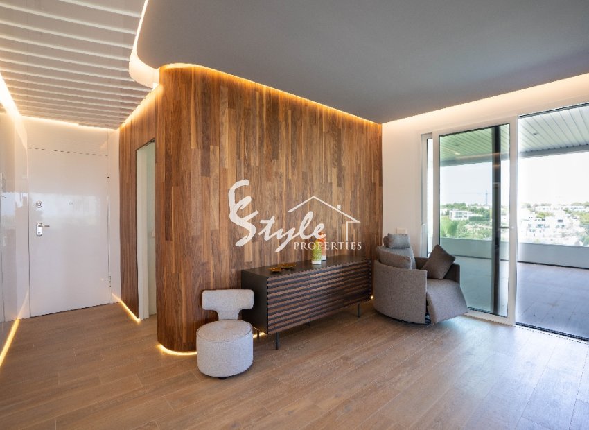 Resale - Apartamento - Las Colinas Golf