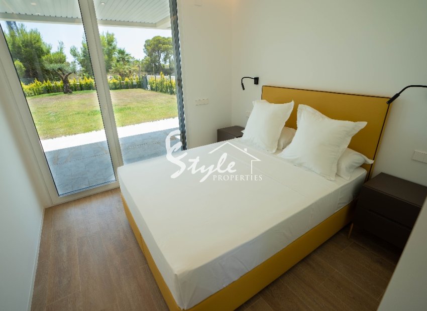 Resale - Apartamento - Las Colinas Golf