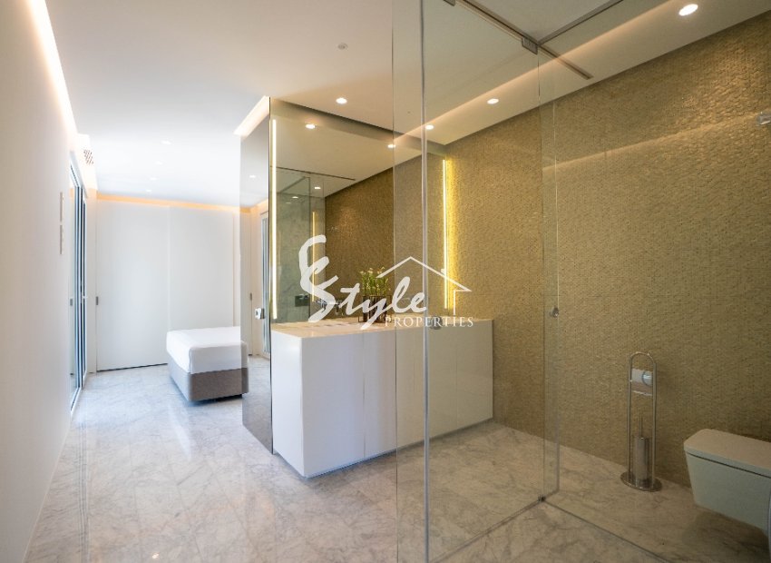 Resale - Apartamento - Las Colinas Golf