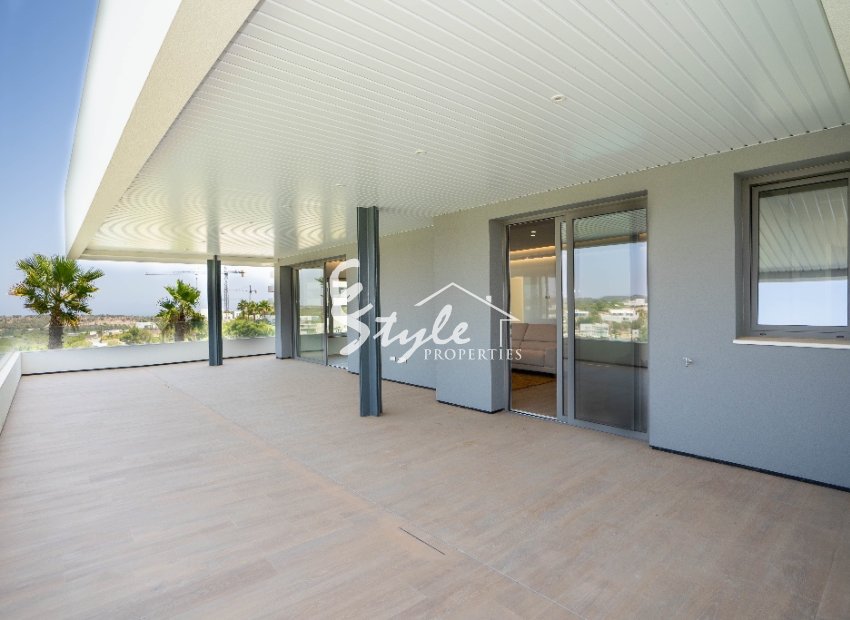 Resale - Apartamento - Las Colinas Golf