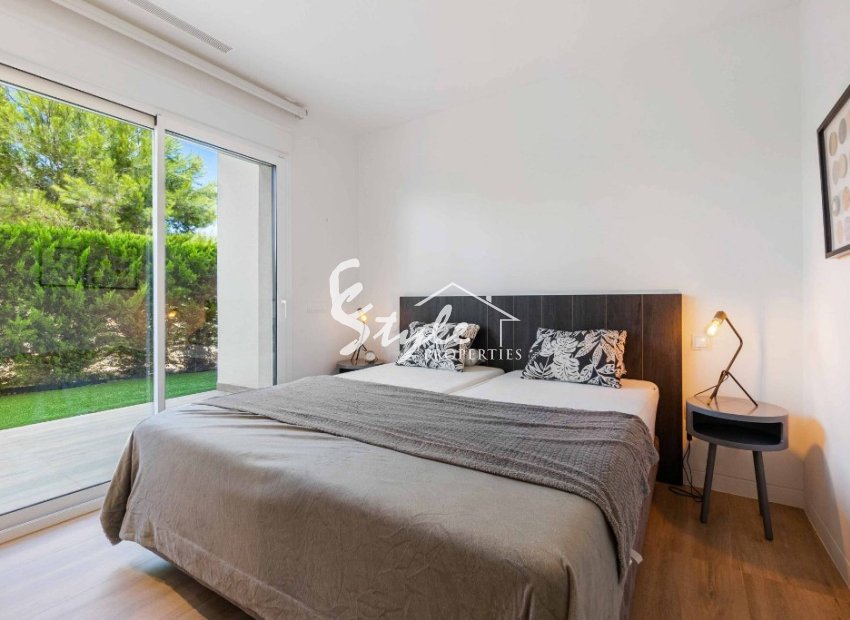 Resale - Apartamento - Las Colinas Golf