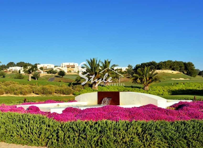 Resale - Apartamento - Las Colinas Golf
