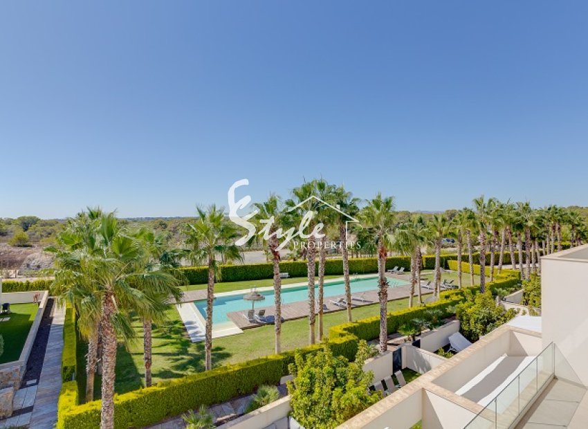 Resale - Apartamento - Las Colinas Golf