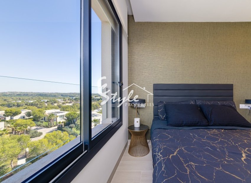 Resale - Apartamento - Las Colinas Golf