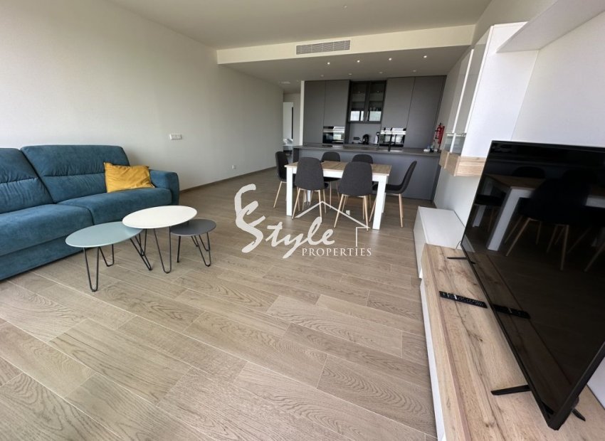 Resale - Apartamento - Las Colinas Golf