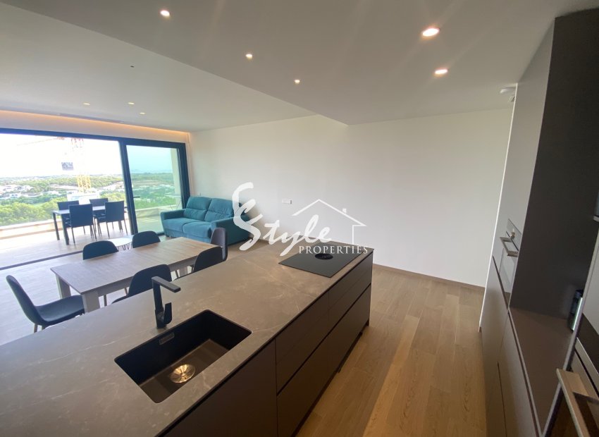 Resale - Apartamento - Las Colinas - Las Colinas Golf