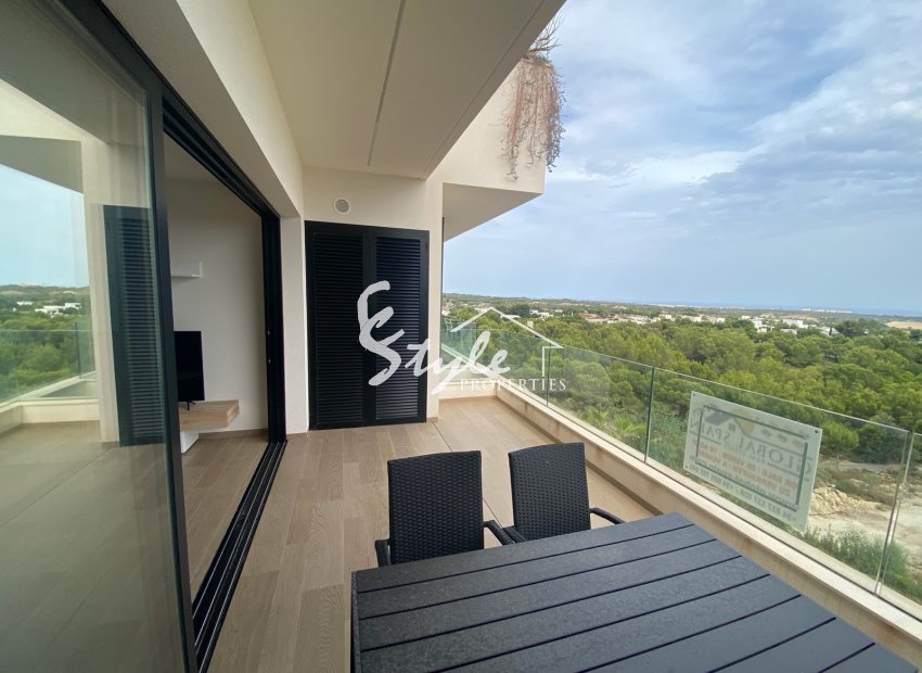 Resale - Apartamento - Las Colinas - Las Colinas Golf