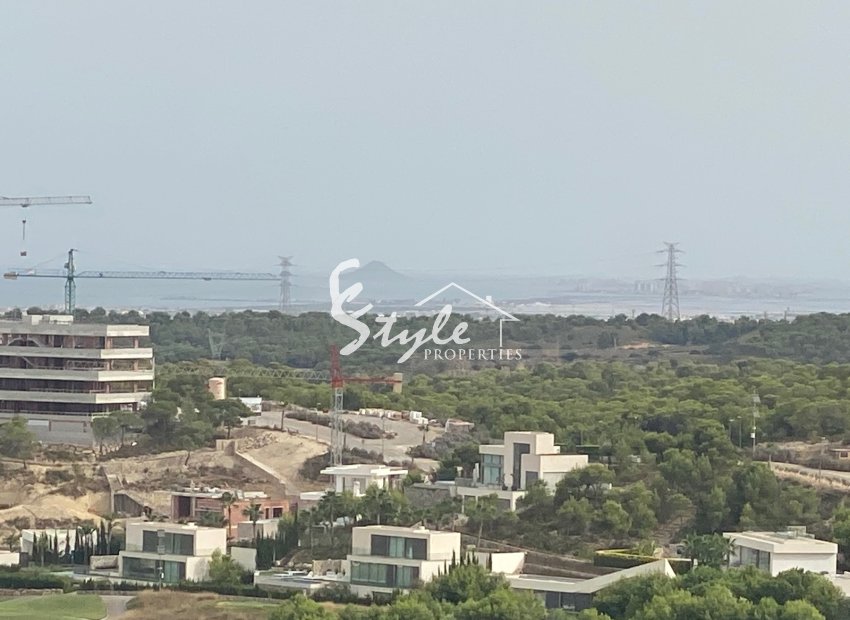 Resale - Apartamento - Las Colinas - Las Colinas Golf