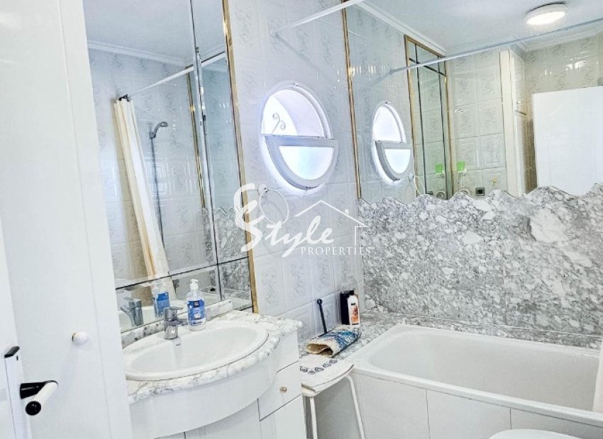 Resale - Apartamento - Los Altos