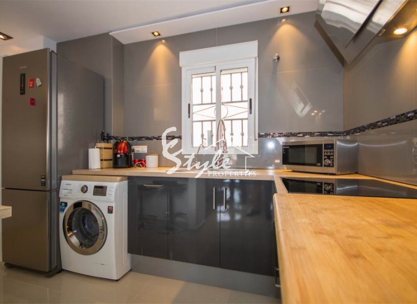 Resale - Apartamento - Los Altos