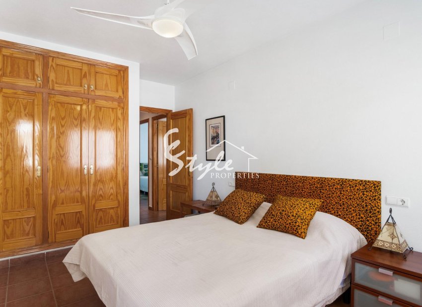 Resale - Apartamento - Orihuela-Costa - Campoamor