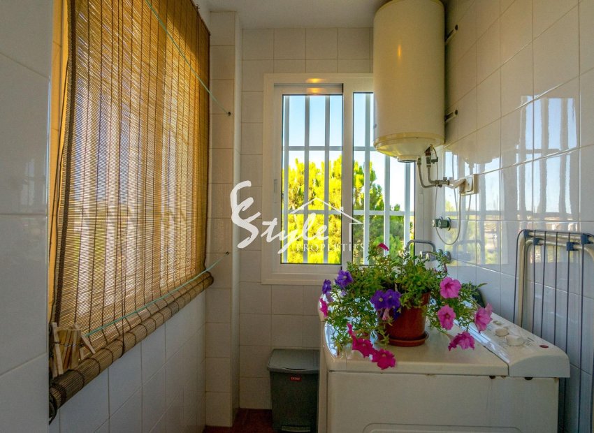 Resale - Apartamento - Orihuela-Costa - Campoamor