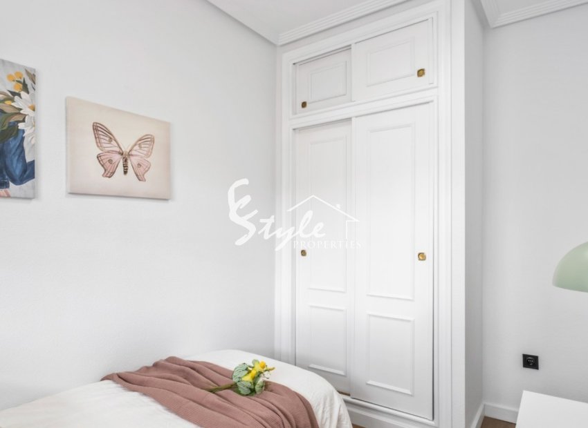 Resale - Apartamento - Orihuela-Costa - La Florida