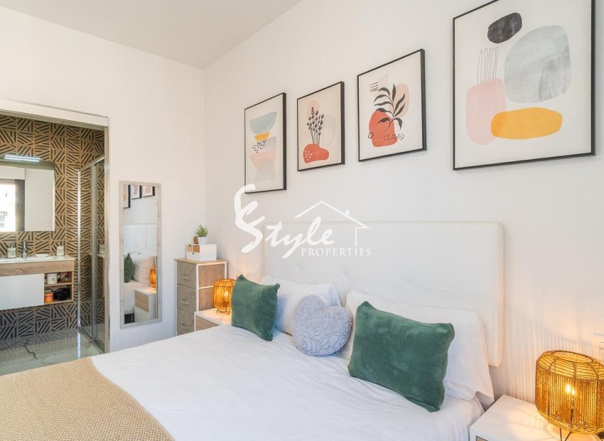 Resale - Apartamento - Orihuela-Costa - PAU 26