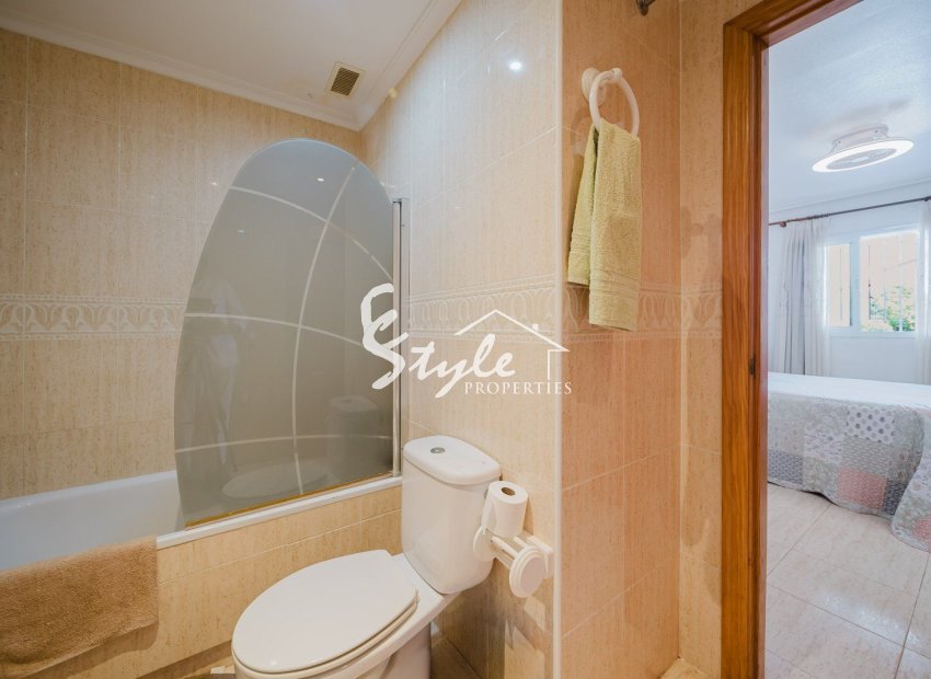 Resale - Apartamento - Orihuela Costa  - Playa Flamenca