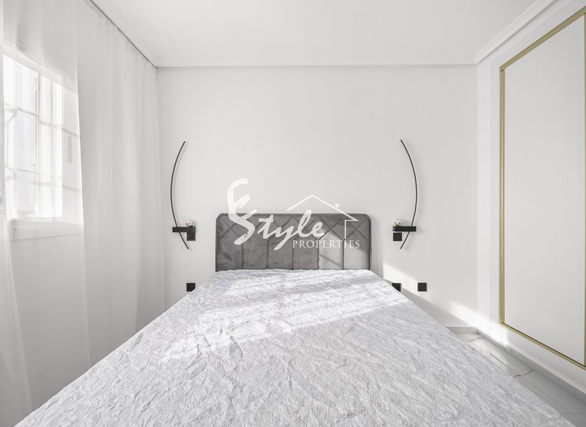 Resale - Apartamento - Orihuela Costa  - Playa Flamenca