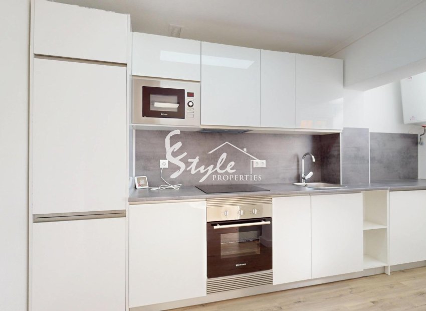 Resale - Apartamento - Orihuela-Costa - Villamartín-Las Filipinas