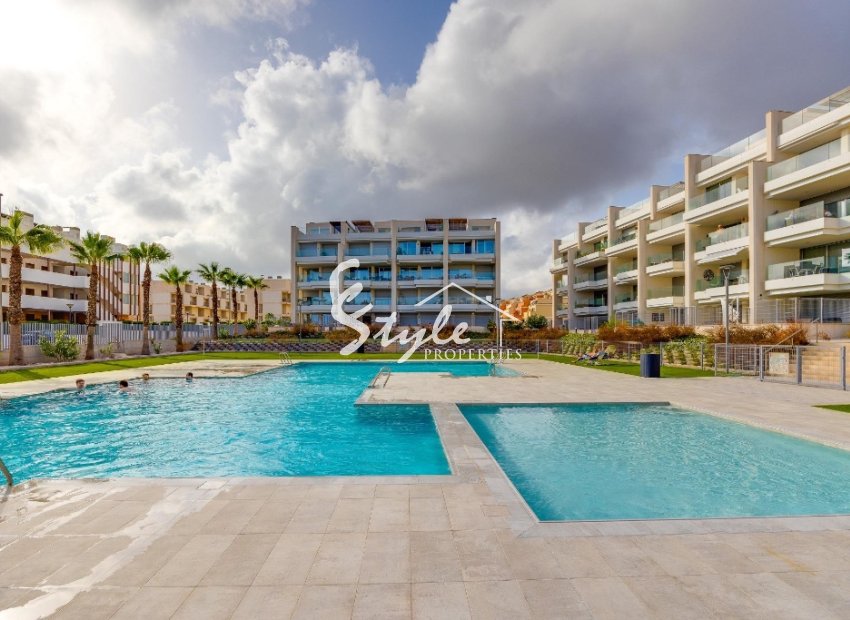 Resale - Apartamento - Orihuela-Costa - Villamartin