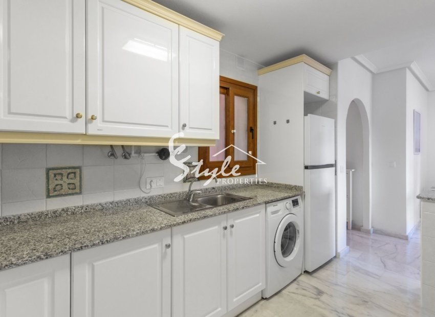 Resale - Apartamento - Orihuela-Costa - Villamartin