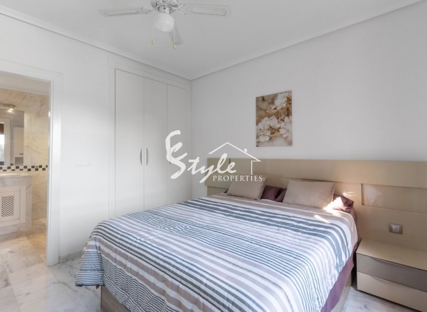 Resale - Apartamento - Orihuela-Costa - Villamartin