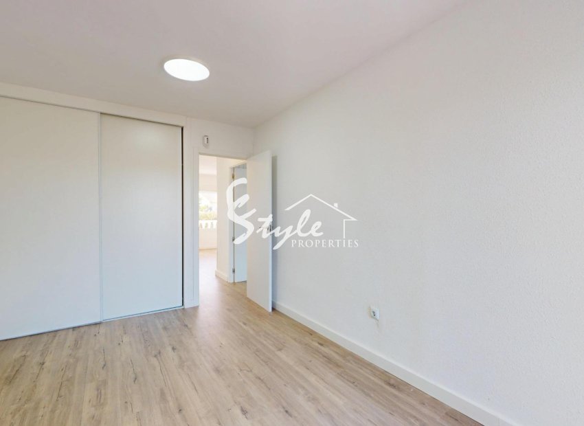 Resale - Apartamento - Orihuela-Costa - Villamartin