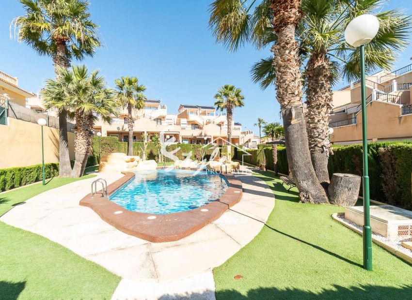 Resale - Apartamento - Orihuela-Costa - Villamartin