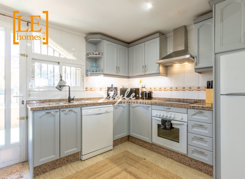 Resale - Apartamento - Orihuela-Costa - Villamartin