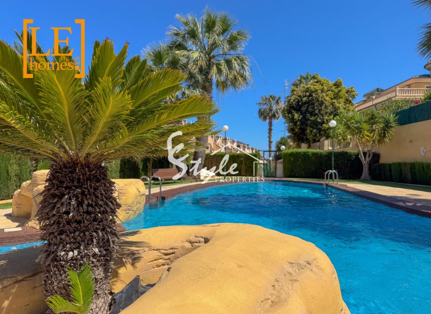 Resale - Apartamento - Orihuela-Costa - Villamartin