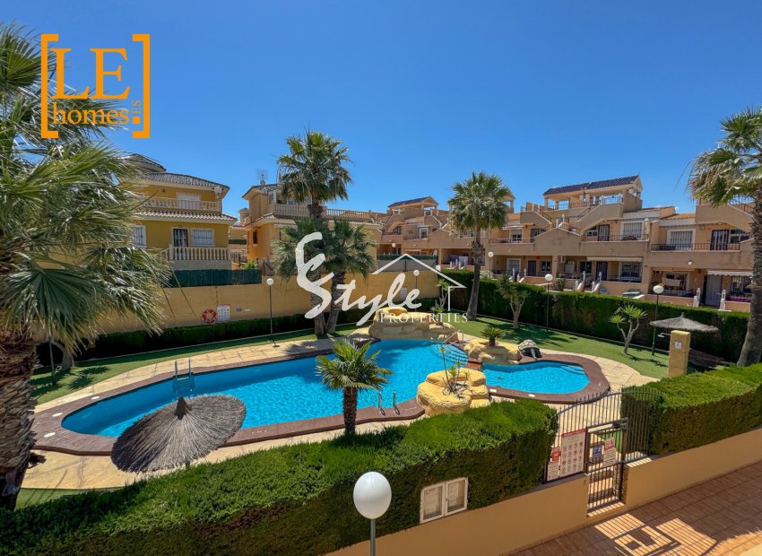 Resale - Apartamento - Orihuela-Costa - Villamartin