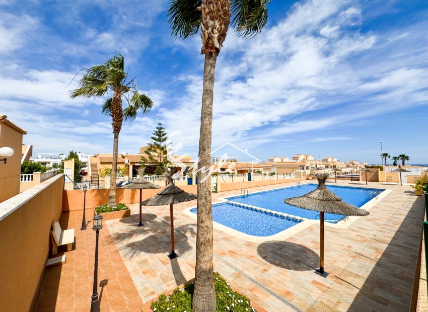 Resale - Apartamento - Punta Prima - La Ciñuelica