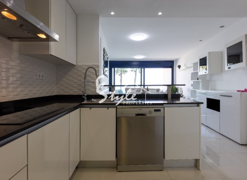 Resale - Apartamento - Punta Prima - Sea Senses