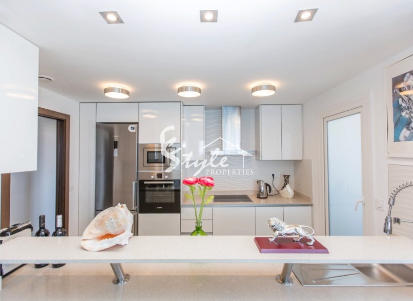 Resale - Apartamento - Punta Prima - Sea Senses